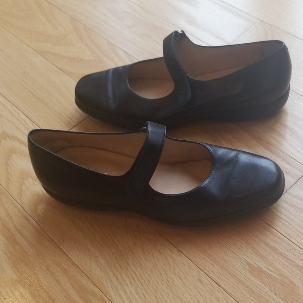 Sudini Suspend Mary Jane Shoes